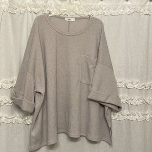 L grey Talulah sweater with drop shoulder and cuffed shorter sleeves